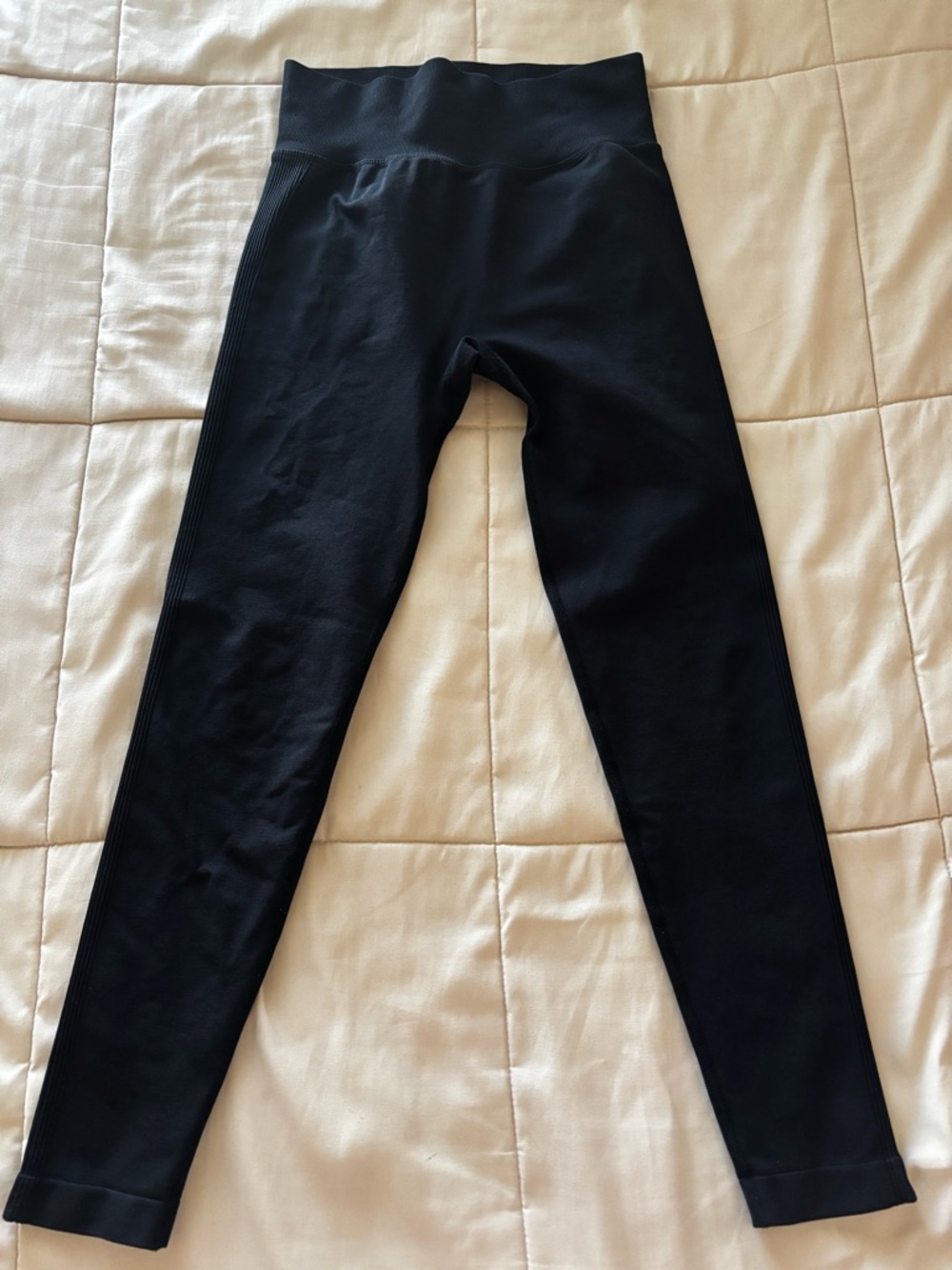 Black Leggings with butt scrunch